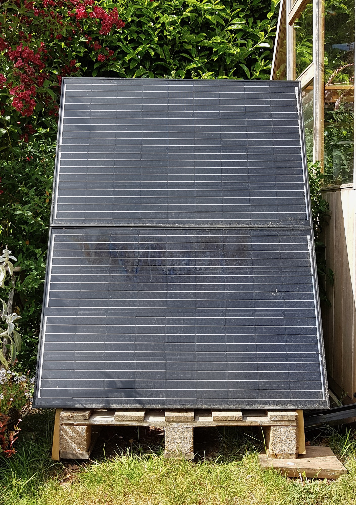 Working from home – Green energy off-grid